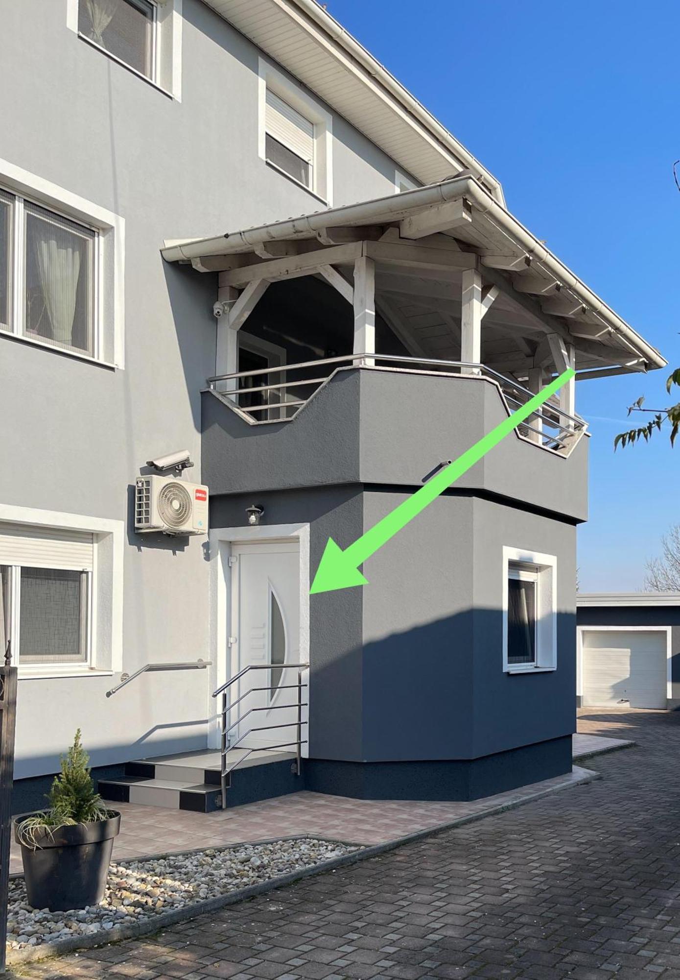4 Stars Rooms Near Airport Scitarjevo Exterior photo